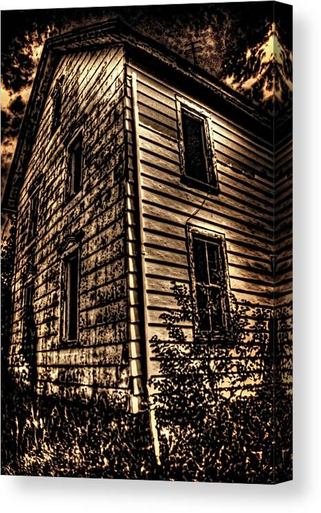 Illinois Canvas Print featuring the photograph Abandoned by Roger Passman