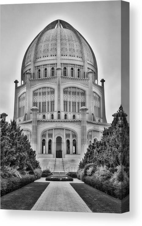 Baha'i Temple Canvas Print featuring the photograph Baha'i Temple - Wilmette - Illinois - Vertical Black and White by Photography By Sai