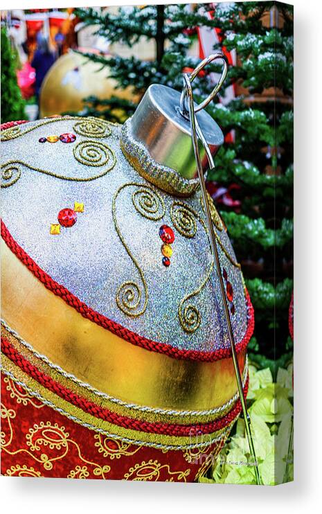 Bellagio Christmas Tree Canvas Print featuring the photograph Bellagio Giant Gold Christmas Ornament by Aloha Art