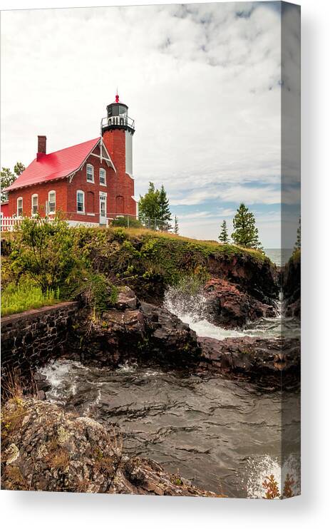 Eagle Harbor Lighthouse Canvas Print featuring the photograph Eagle Harbor Lighthouse by Phyllis Taylor