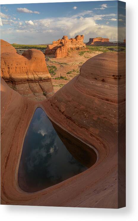 Utah Canvas Print featuring the photograph Engaging Sunset by Dustin LeFevre