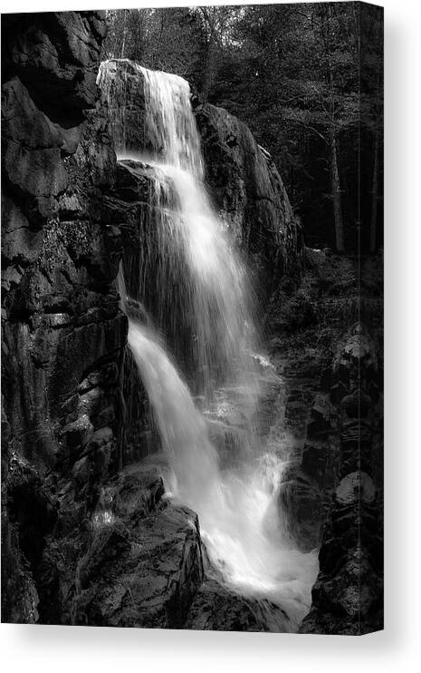 Franconia Notch Waterfall Canvas Print featuring the photograph Franconia Notch Waterfall by Jason Moynihan