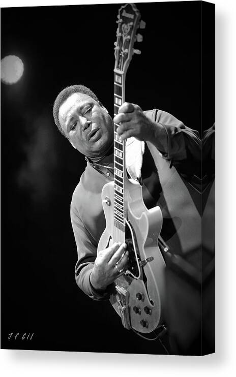 Black And White Canvas Print featuring the photograph George Benson B and W by Jean Francois Gil