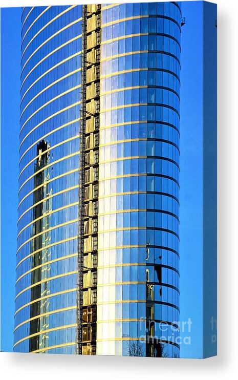 Nashville Canvas Print featuring the photograph Going up Nashville2 by Merle Grenz
