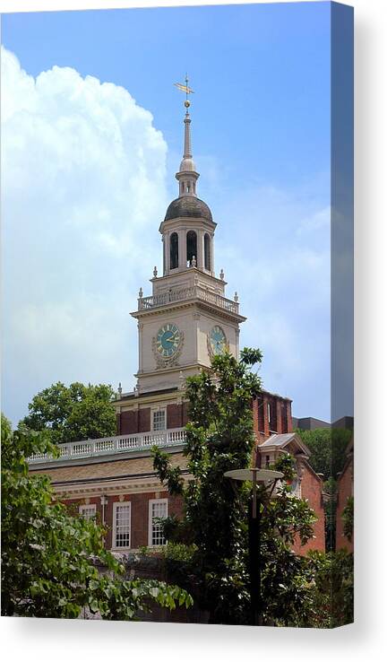 Independence Hall Canvas Print featuring the photograph Independence Hall - Philadelphia by Frank Mari
