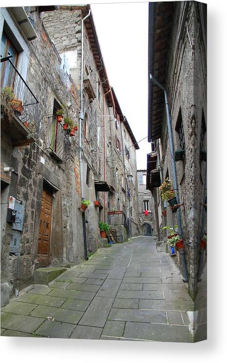 Alley Canvas Print featuring the photograph Italian Slope by Valentino Visentini