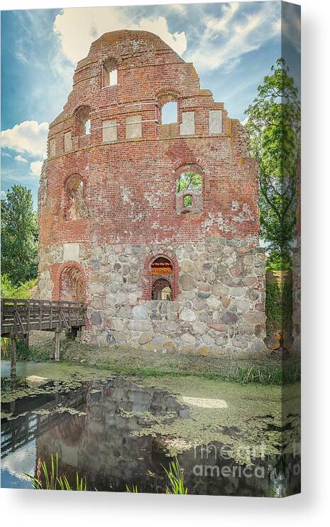 Manstorps Canvas Print featuring the photograph Manstorps Gavlar Front Facade by Antony McAulay