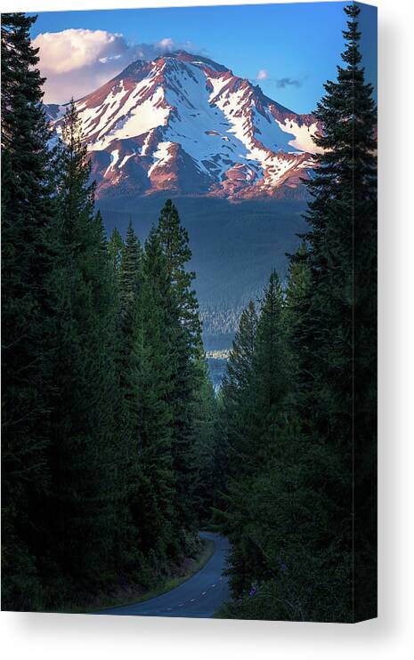 Af Zoom 24-70mm F/2.8g Canvas Print featuring the photograph Mount Shasta - a Roadside View by John Hight