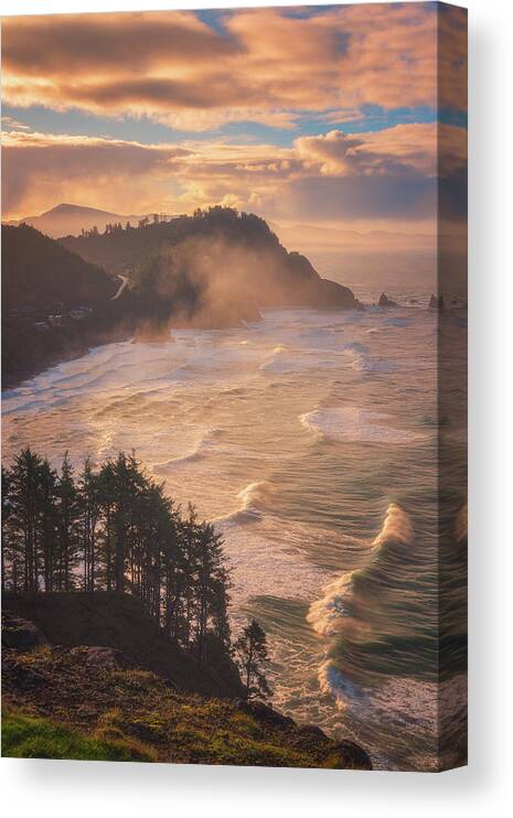 Oregon Canvas Print featuring the photograph Oregon Coast Mist by Darren White