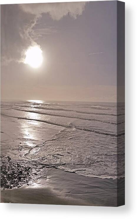 Pink Dusk Canvas Print featuring the photograph Pacific Dusk by Bonnie Bruno