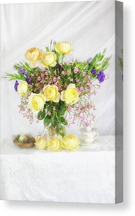 Roses Canvas Print featuring the photograph Peachy Yellow Roses and Lisianthus Bouquet by Susan Gary