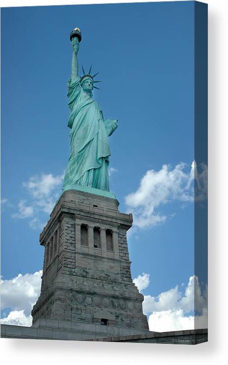 Statue Of Liberty Canvas Print featuring the photograph Statue of Liberty 3 by Frank Mari