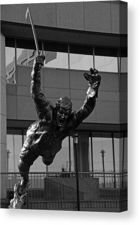 Statue Canvas Print featuring the photograph The Goal by Mike Martin