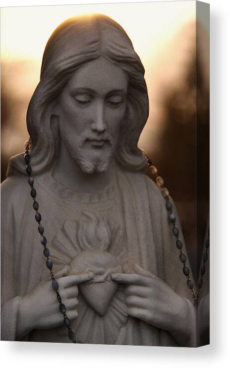 Jesus Canvas Print featuring the photograph The Rosary by Tingy Wende