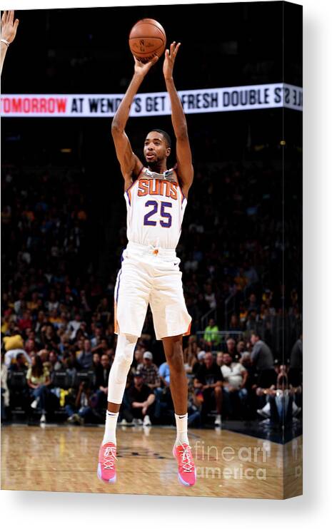 Nba Pro Basketball Canvas Print featuring the photograph Phoenix Suns V Denver Nuggets by Garrett Ellwood