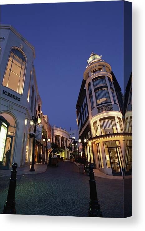 The deserted Wilshire Boulevard at night, Rodeo Drive, Beverly