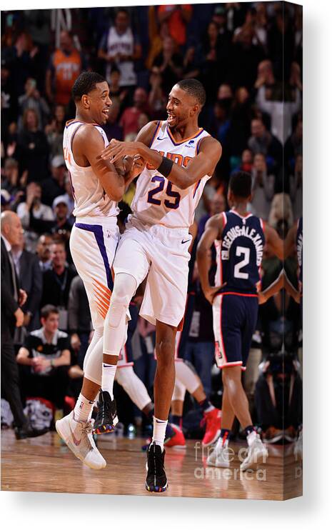 Nba Pro Basketball Canvas Print featuring the photograph Los Angeles Clippers V Phoenix Suns by Barry Gossage