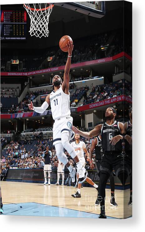 Nba Pro Basketball Canvas Print featuring the photograph Detroit Pistons V Memphis Grizzlies by Joe Murphy