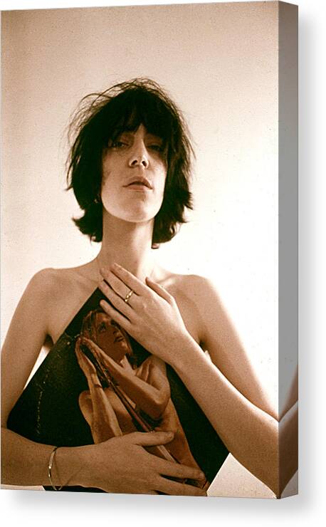 Event Canvas Print featuring the photograph Patti Smith Portrait Session by Michael Ochs Archives
