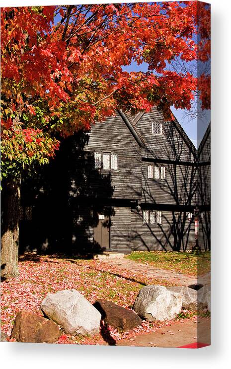 Salem Canvas Print featuring the photograph Autumn in Salem by Jeff Folger