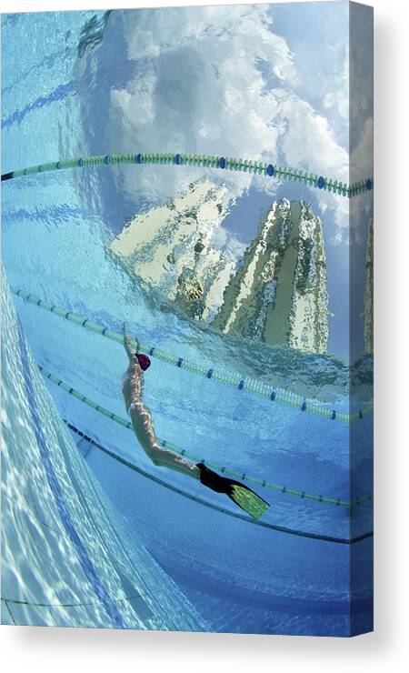 Bassin Canvas Print featuring the photograph Dive Into The City by Andrey Narchuk