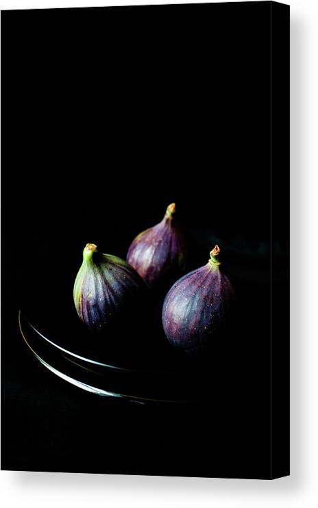 Black Background Canvas Print featuring the photograph Fresh Figs On Black Background by Sarka Babicka