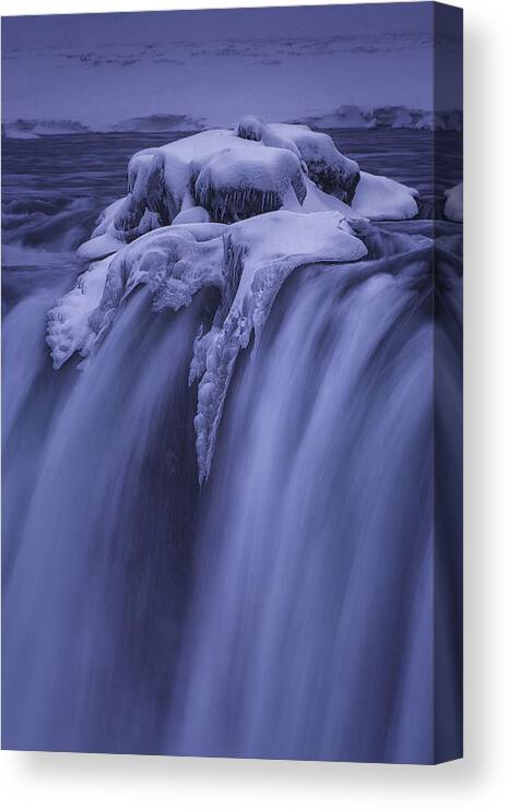 Iceland Canvas Print featuring the photograph Ice And Flow by Jingshu Zhu