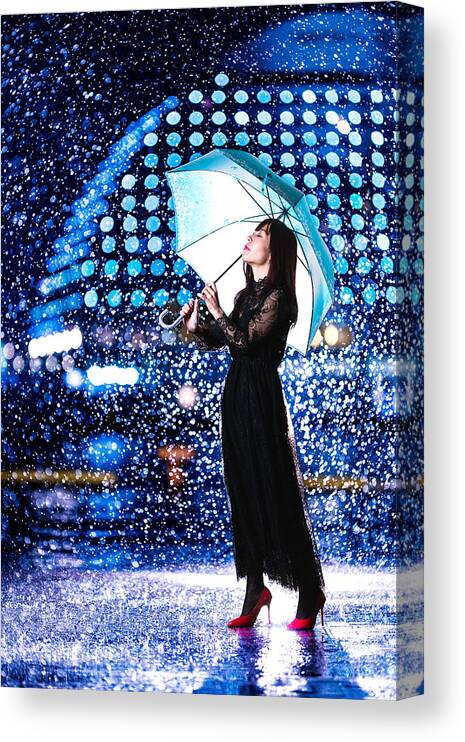 Kobe Canvas Print featuring the photograph Kobe In The Rain by Satake Mitsuo