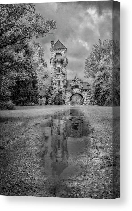 Hudson Valley Canvas Print featuring the photograph Mohonk Preserve Gatehouse NY Fall BW by Susan Candelario