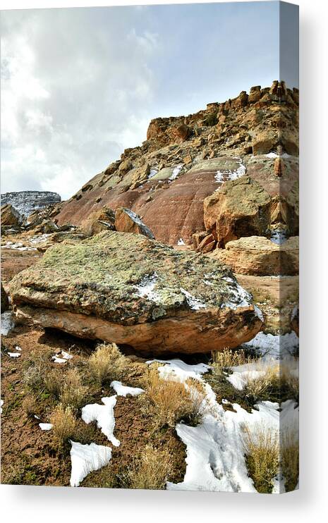 Ruby Mountain Canvas Print featuring the photograph Redland Mesa near Colorado National Monument by Ray Mathis