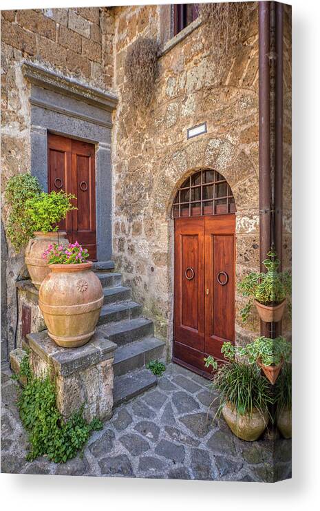 Courtyard Canvas Print featuring the photograph Romantic Courtyard Of Tuscany by David Letts