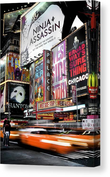 New York Canvas Print featuring the photograph Waiting by Nicola Molteni