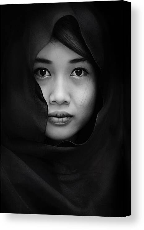 Portrait Canvas Print featuring the photograph Yuliastuti by Teguh Yudhi Winarno