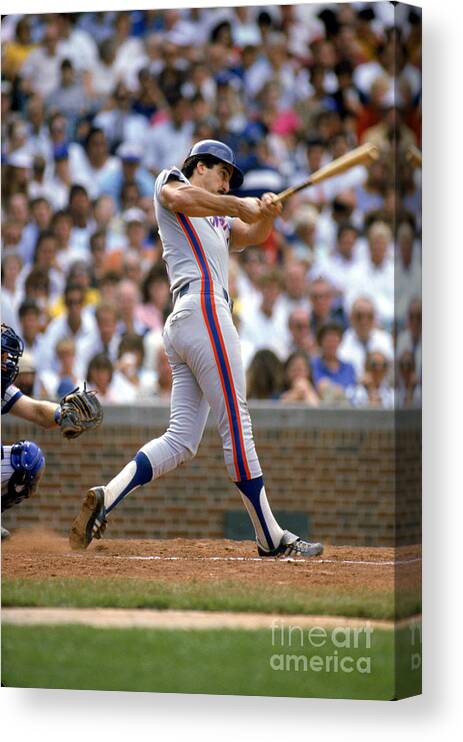 1980-1989 Canvas Print featuring the photograph Keith Hernandez by Ron Vesely