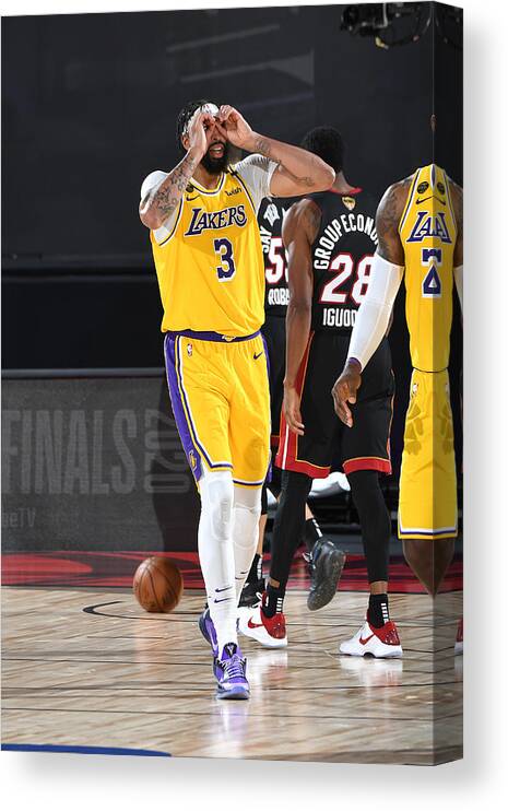 Anthony Davis Canvas Print featuring the photograph Anthony Davis by Andrew D. Bernstein