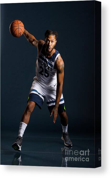 Nba Pro Basketball Canvas Print featuring the photograph Derrick Rose by David Sherman