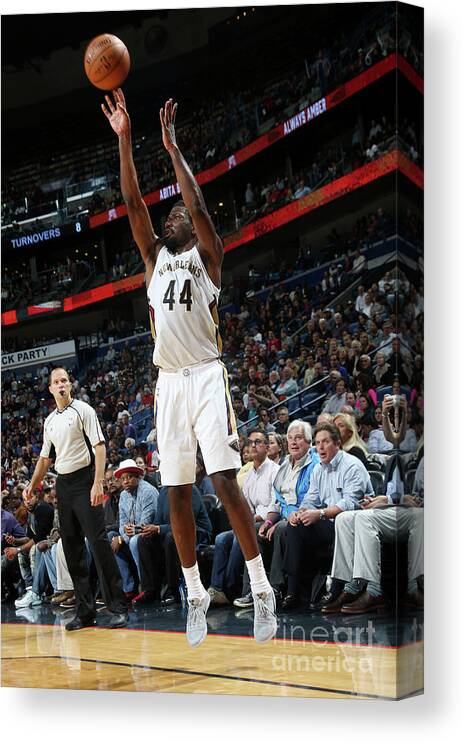 Smoothie King Center Canvas Print featuring the photograph Solomon Hill by Layne Murdoch