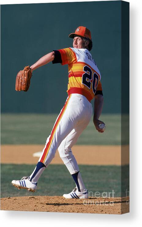 1980-1989 Canvas Print featuring the photograph Don Sutton by Rich Pilling