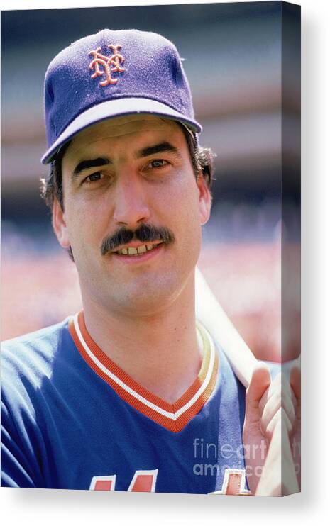 1980-1989 Canvas Print featuring the photograph Keith Hernandez by Rich Pilling