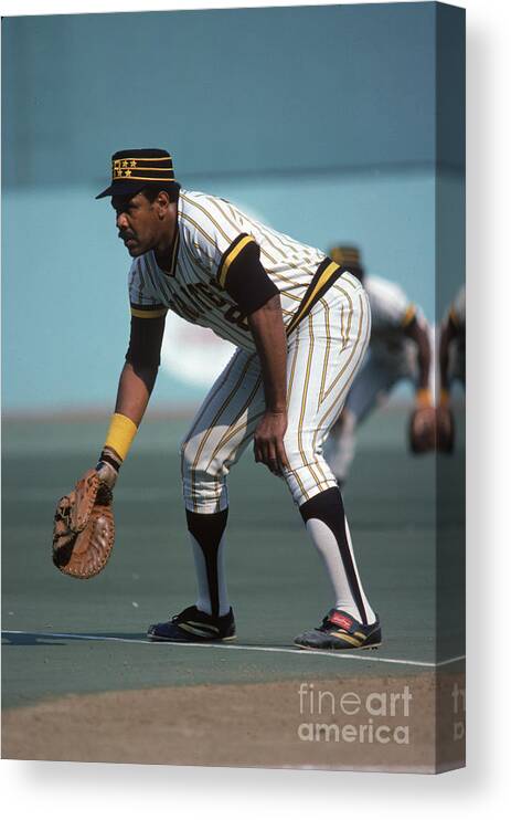 National League Baseball Canvas Print featuring the photograph Willie Stargell by Rich Pilling