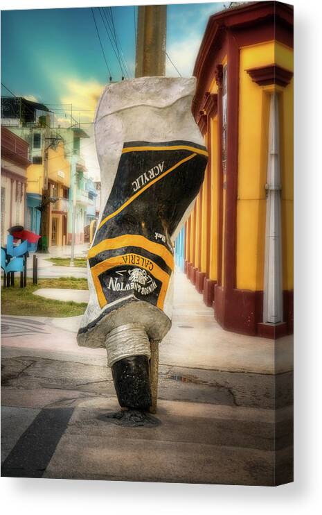 Cuba Canvas Print featuring the photograph Bayamo Painters Avenue 2 by Micah Offman