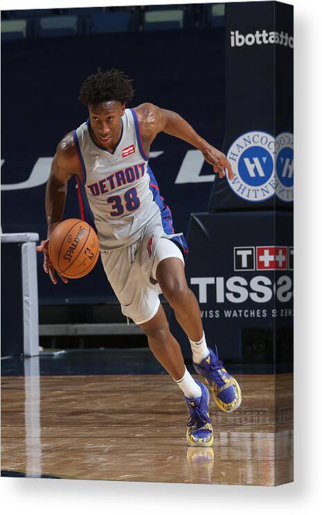 Saben Lee Canvas Print featuring the photograph Detroit Pistons v New Orleans Pelicans by Layne Murdoch Jr.
