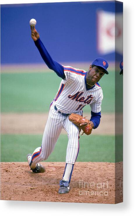 Dwight Gooden Canvas Print featuring the photograph Dwight Gooden by Rich Pilling