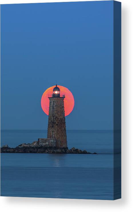 Whaleback Light Canvas Print featuring the photograph Full Moon over Whaleback Light by Juergen Roth