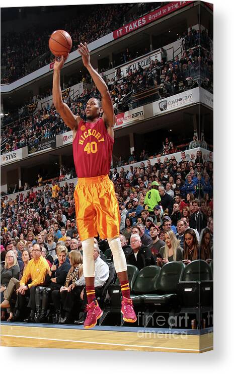 Glenn Robinson Iii Canvas Print featuring the photograph Glenn Robinson by Ron Hoskins