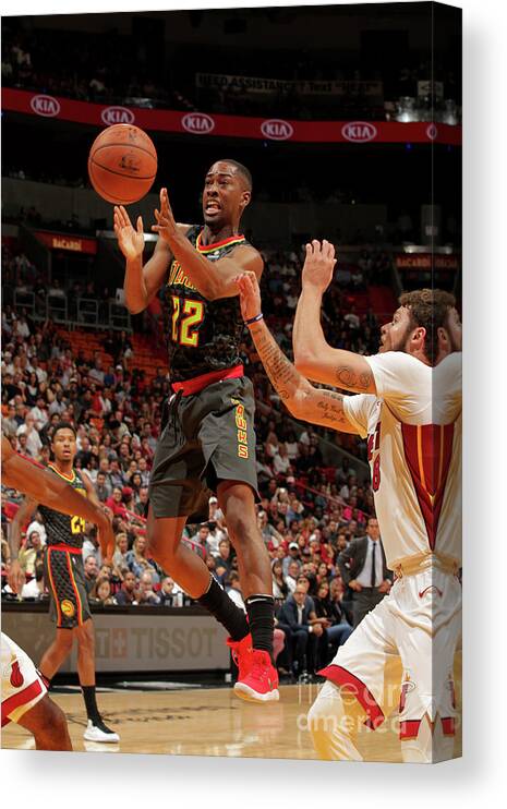 Nba Pro Basketball Canvas Print featuring the photograph Isaiah Taylor by Oscar Baldizon