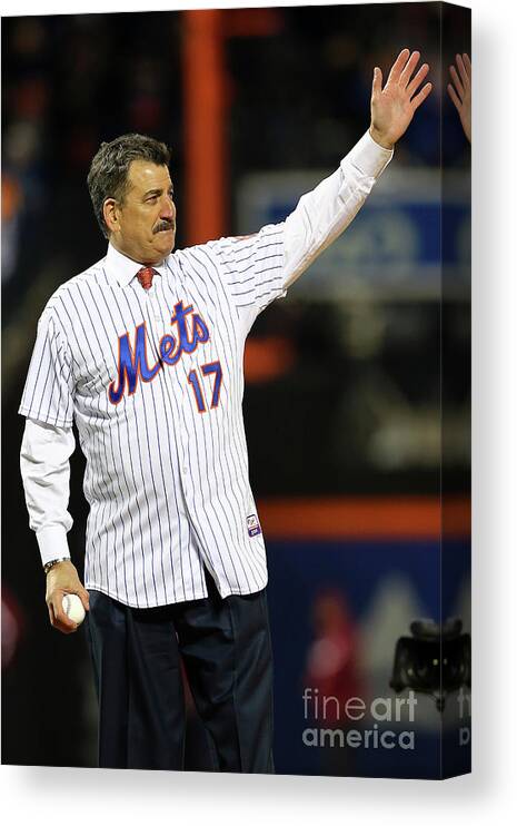 Three Quarter Length Canvas Print featuring the photograph Keith Hernandez by Elsa