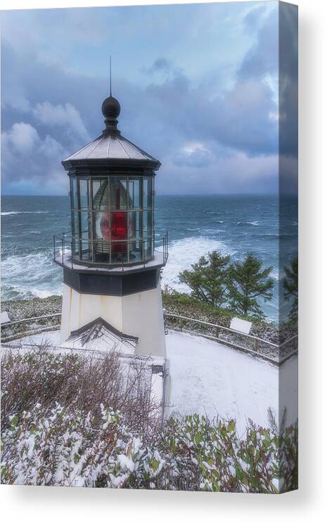 Lighthouse Canvas Print featuring the photograph Lighthouse Christmas by Darren White