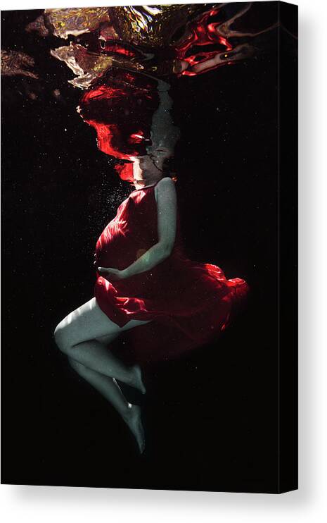 Underwater Canvas Print featuring the photograph Pregnant in Red by Gemma Silvestre