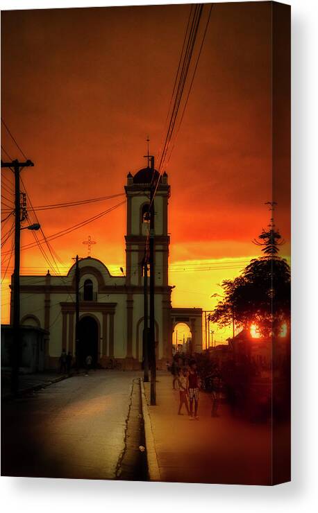 Cuba Canvas Print featuring the photograph Running out of daylight by Micah Offman